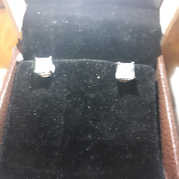 2ct real lab diamonds 14kt solid white gold earing - Picture 2 of 2